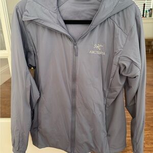 Arc'teryx Atom Hooded Women's Jacket M Stratus